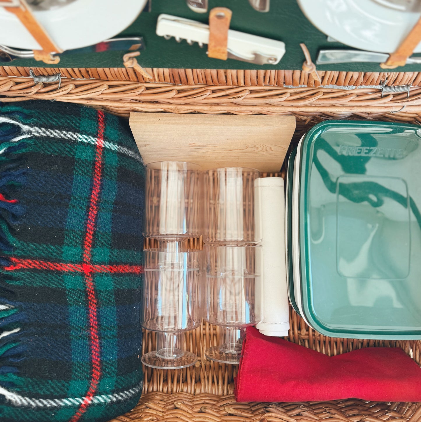 Thomas B. Swain Polo Vintage Picnic Basket (local purchase only)
