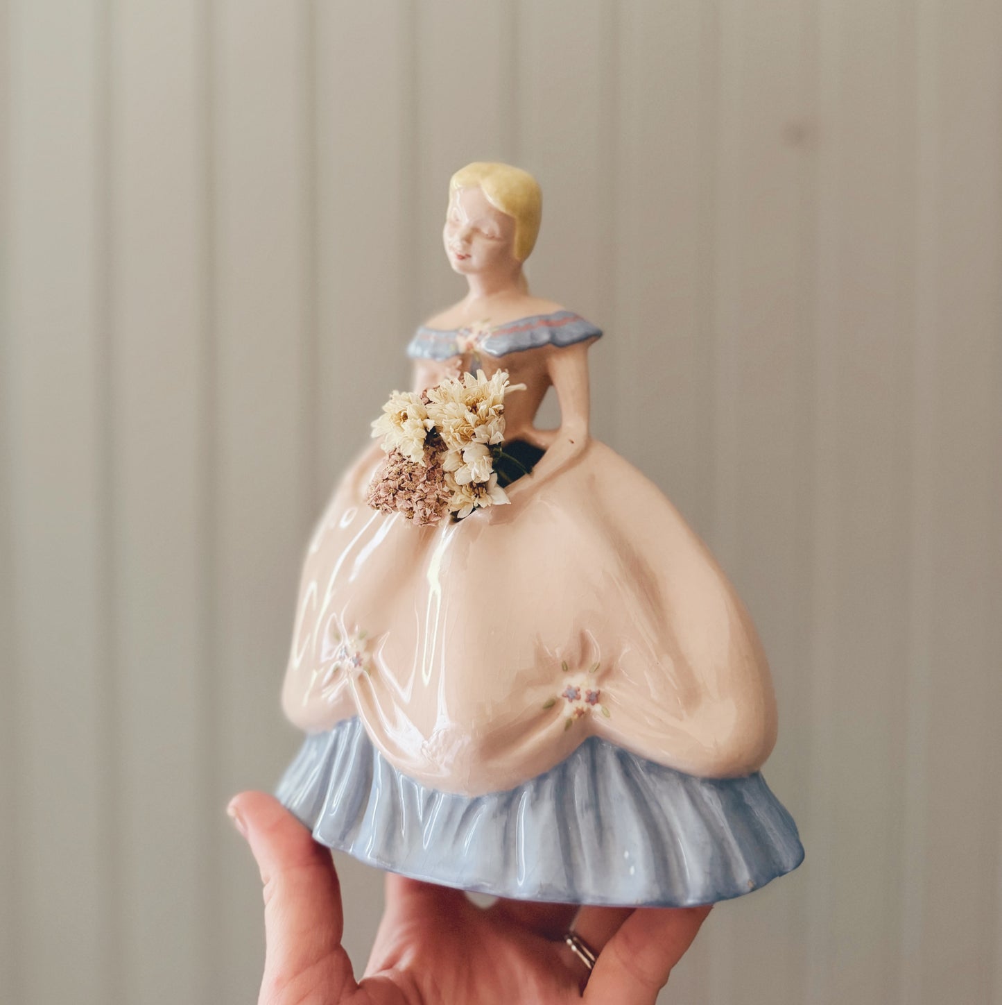 Unqiue Vintage Flower Girl Figurnine