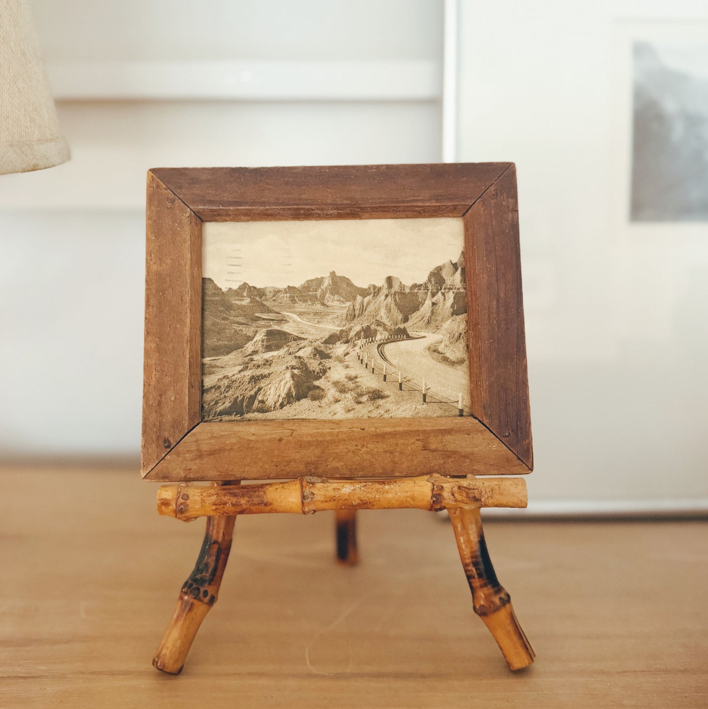 Lightweight Vintage Bamboo Easel