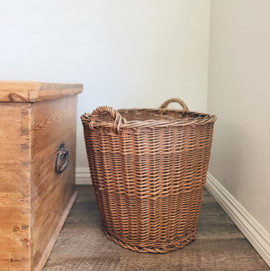 Vintage Basket (LOCAL purchase only)