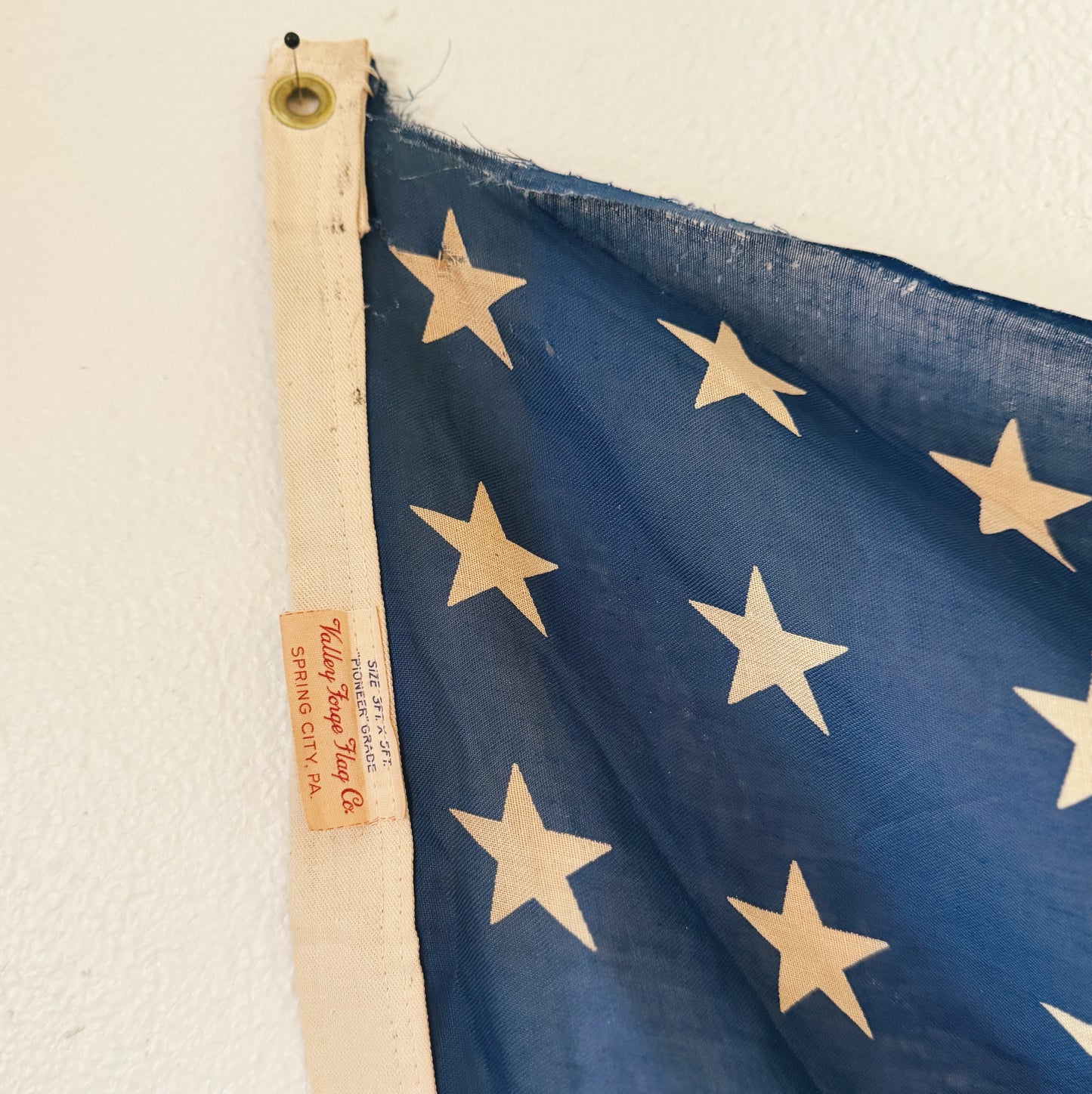 Vintage Worn 3' x 5' USA Flag (See pictures for details)