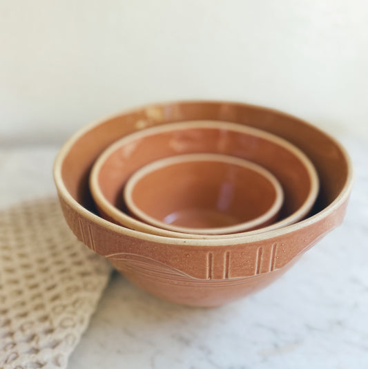Set of 3 Vintage Watt Pottery Stoneware Bowls