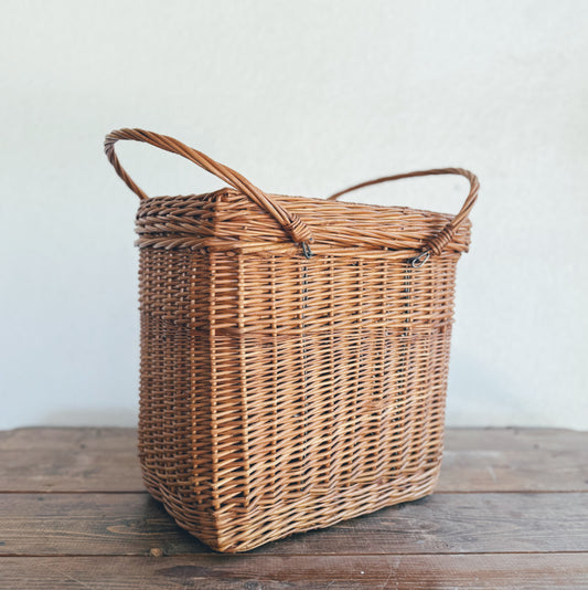 Vintage Wicker Picnic Basket
