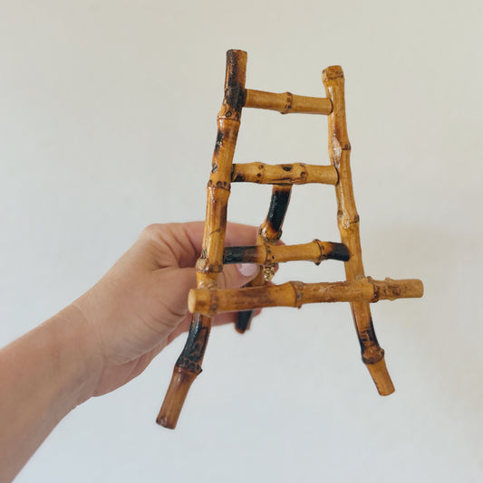 Lightweight Vintage Bamboo Easel