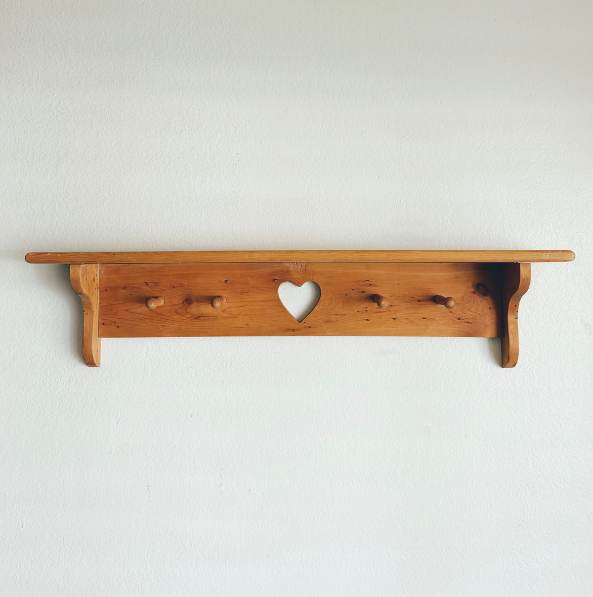 Wooden Heart Peg Rack (Local Purchase)