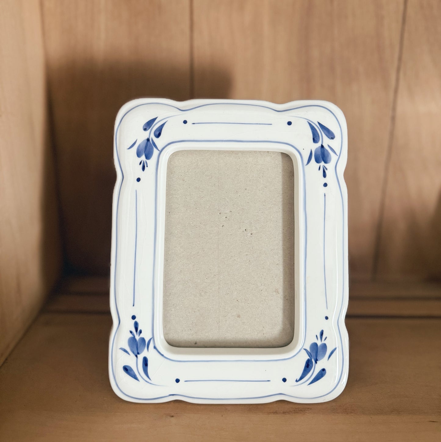 Porcelain Vintage Frame