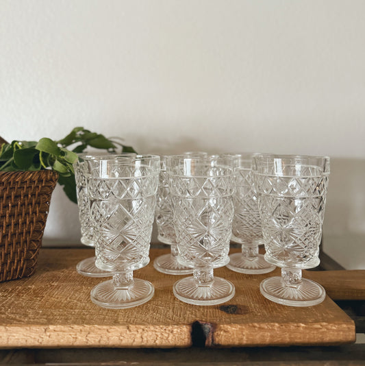 Vintage Set of 6 Clear Goblets