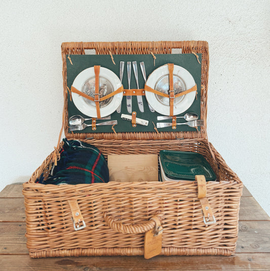 Thomas B. Swain Polo Vintage Picnic Basket (local purchase only)