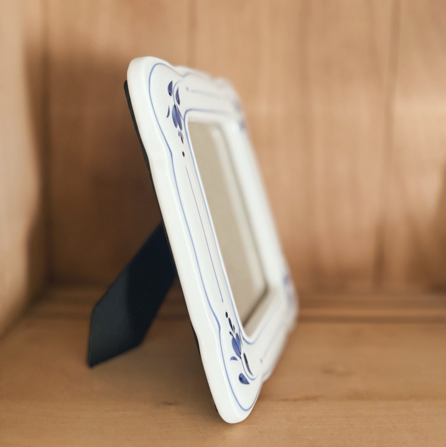 Porcelain Vintage Frame